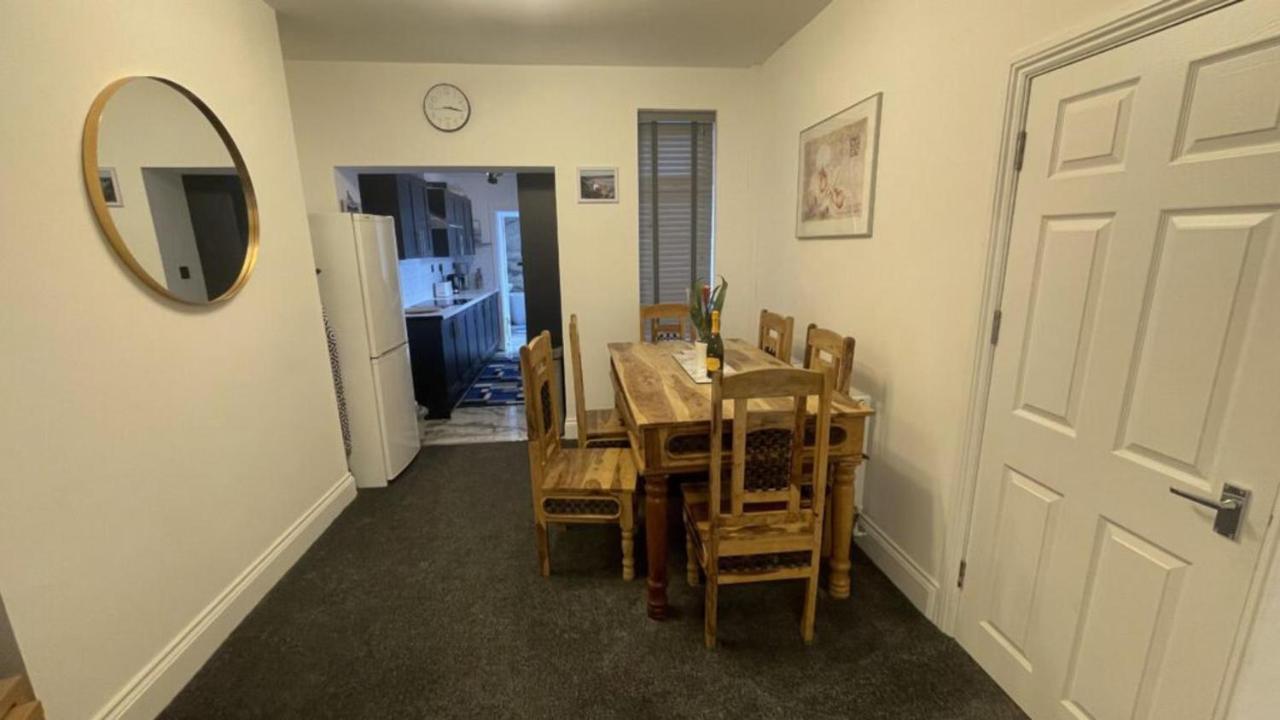 House Located Centrally For Up To 8 Guests Scarborough Exterior photo